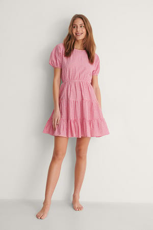 Pink/White Klänning Med Öppen Rygg