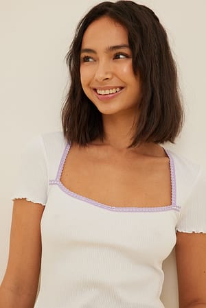 White Økologisk T-shirt med babylock og detalje