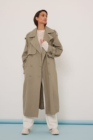 Oversize trenchcoat