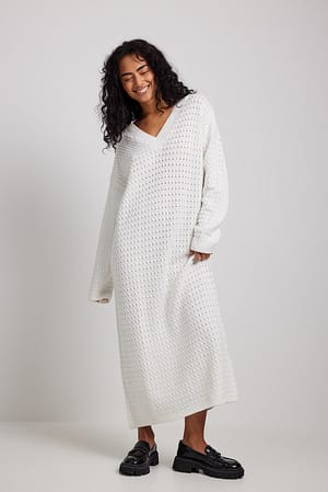 Offwhite Oversized gebreide maxi-jurk met V-hals