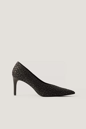 Black Spetsiga Pumps Med V-Skärning