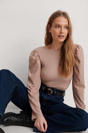 Dusty Dark Pink Top De Manga Abullonada Con Espalda Abierta