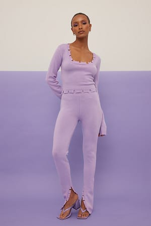 Lilac Seitlich geschlitzte Hose mit ungenähtem Saum