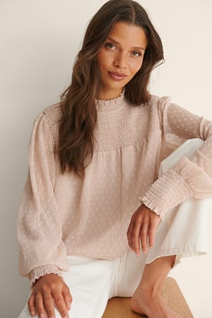Dusty Pink Genanvendt dobbybluse med smock og flæsekrave