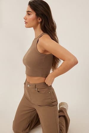 Brown Økologisk ribbet singlet