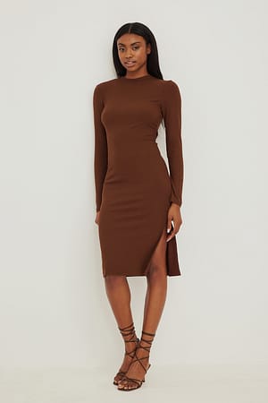 Brown Robe mini fendue côtelée biologique