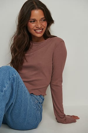 Dusty Dark Pink Babylock ribbad topp med rund hals