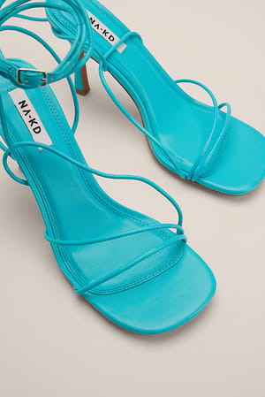 Turquoise Högklackade skor med rund tå