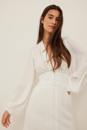 White Genanvendt minikjole i satin med knapper