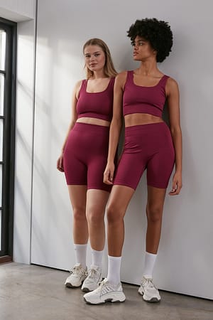 Plum Nahtlose Shorts