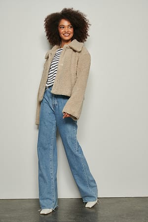 Beige Kurze fluffige Teddy-Jacke