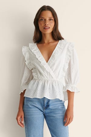 White Top De Manga Corta Con Bordado Inglés