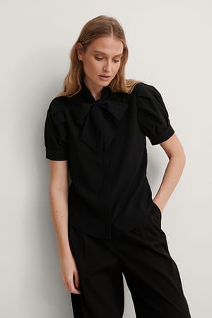 Black Kortærmet Bluse