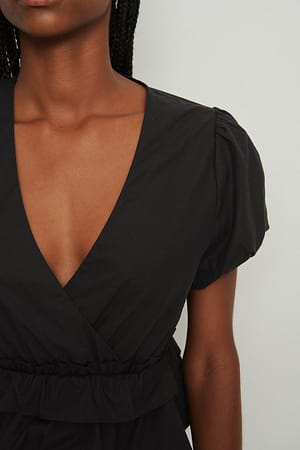 Black Short Sleeve Flounce Top