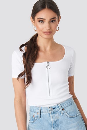 Short Sleeve Zipped Top