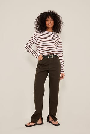 Brown Organische seitlich geschlitzte Jeans