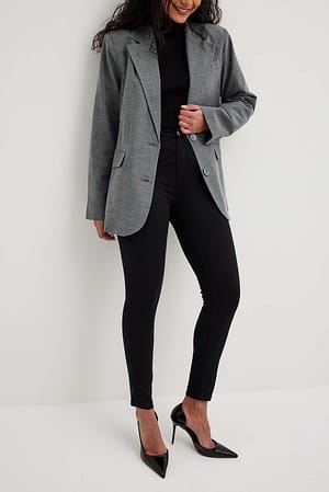 Skinny jeans med stretch och hög midja