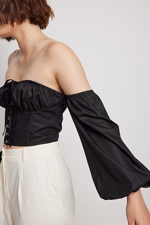 Black Blouse met vierkante hals en plooien aan de voorkant