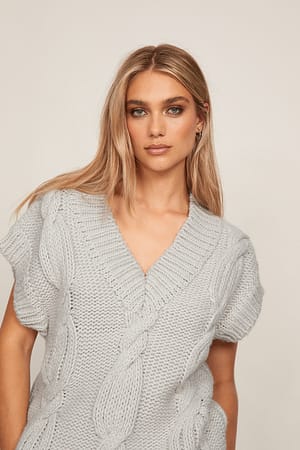 Light Grey Strickweste