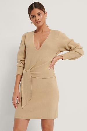 Beige Robe Noeud Avant