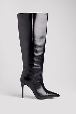 Black Boots med stilettklack och skaft