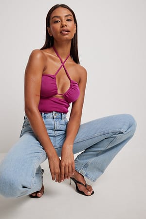 Dark Pink Singlet med stropdetalje og udskæring