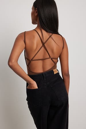 Brown Body met detail