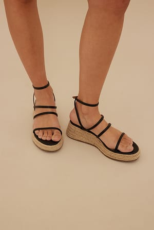 Black Sandalias con suela de yute y tiras
