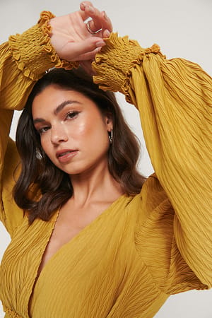 Mustard Blus Med Struktur