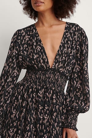 Black Pink Strukturiertes Kleid Mit Smock-Taille