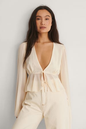 Cream Recycelte Bluse mit Ärmeln zum Binden