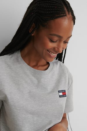 Grey Tee-Shirt Avec Badge Tommy