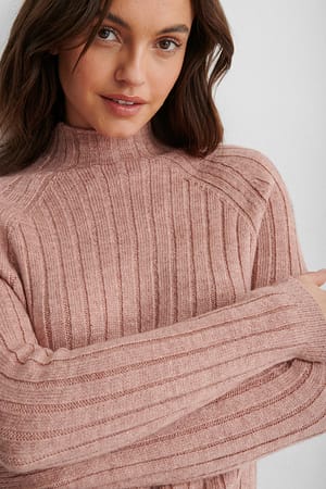 Dusty Rose Pull À Col Roulé En Tricot Côtelé