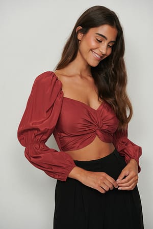 Recyclé chemisier à manches longues torsadé sur le devant