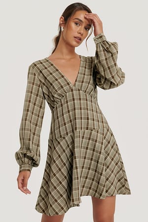 V-Neck Balloon Sleeve Dress