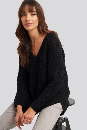 V-neck Pineapple Knitted Sweater