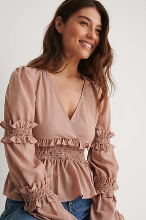 Dusty Pink Resirkulert luftig bluse med V-utringning