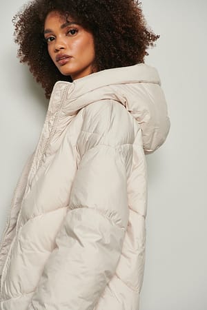 Light Grey Lang vatteret jakke i v-form