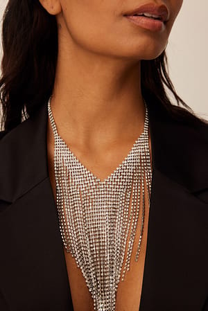 Silver Halsband med vattenfallseffekt