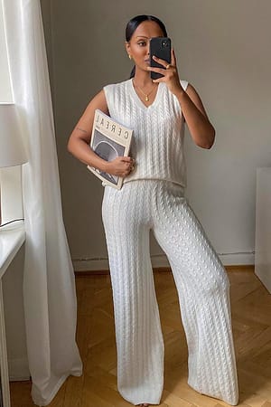 V-Neck Melange Knitted Vest