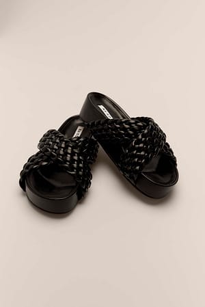 Black Pantoffeln