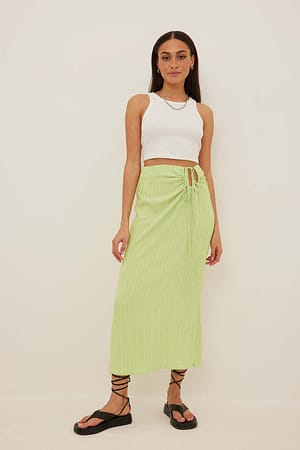 Lime Midirock in Knitteroptik mit Cut-out-Detail