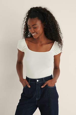 Offwhite Ribtop met korte mouwen