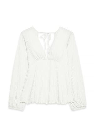 Offwhite Bluse med ballongermer og åpen rygg
