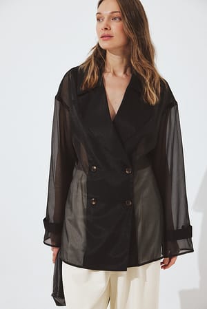 Black Bluse i organza med beltedetaljer