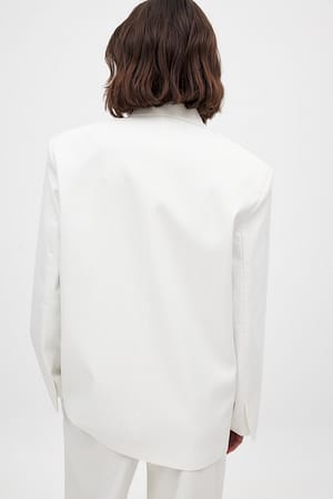 Image 2 of 7
