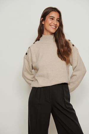 Beige Pull boutonné