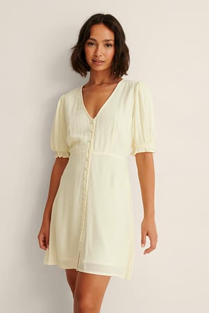 Pearl Vestido con mangas abullonadas y botones
