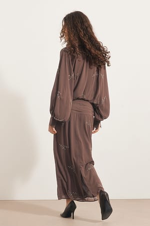 Image 2 of 7