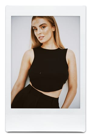 Black Rib Round Detail Top